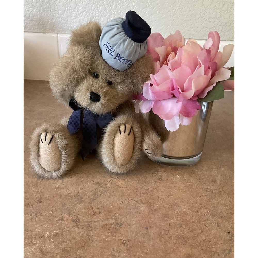 Boyds Poor Ol Bear Teddy 903007 T.J.'s Best Dressed Collection Plush Feel Better